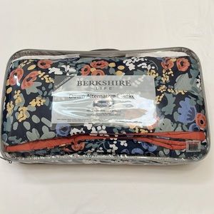 Berkshire Life Down Alternative Blanket, queen, hypoallergenic, machine washable